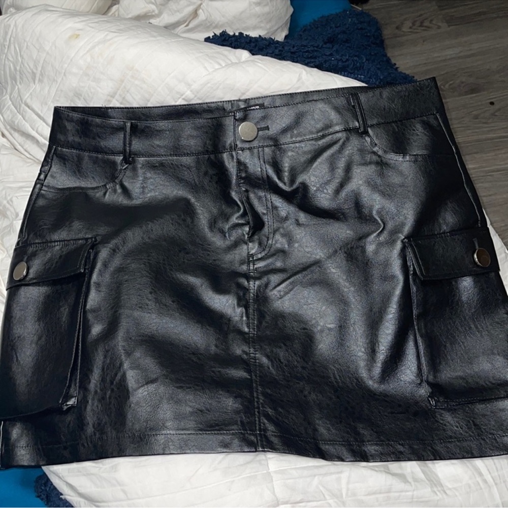 Fashion Nova Black Plus Size Pleather Skirt With Pockets Size 2X
